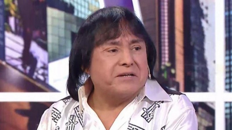 ¿Una app bancaria bloqueó a Ricky Maravilla porque no lo reconoció luego de sus retoques faciales?